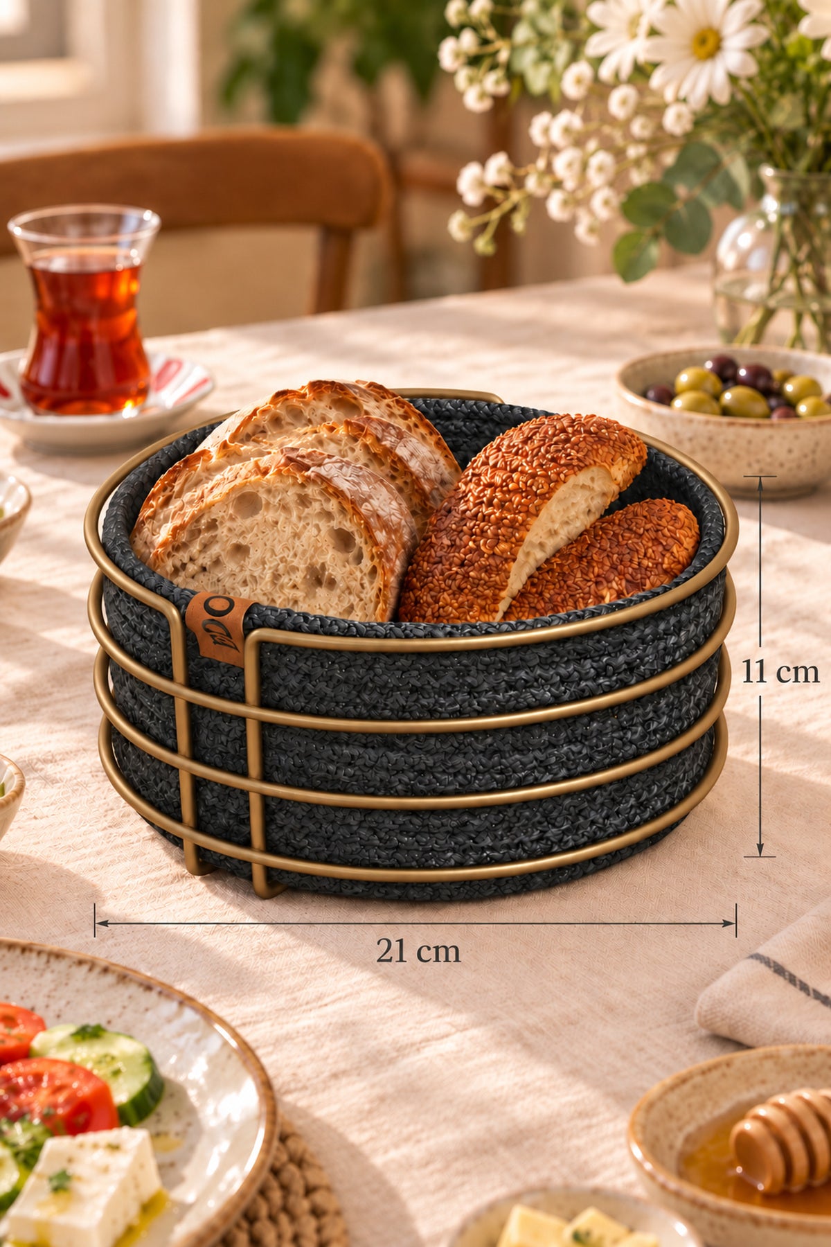 Mat Gold Yuvarlak Metal Ekmek Sepeti, Antrasit Gri Makromeli, Ekmeklik ve Kahvaltı Sunum Sepeti