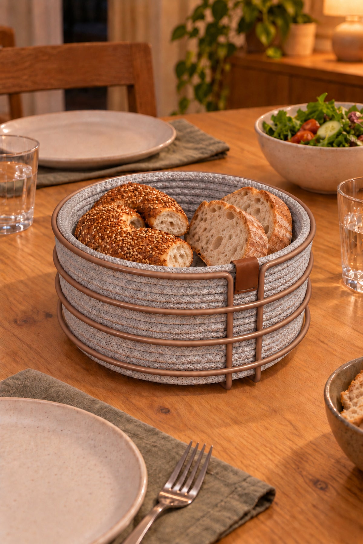 EDORA HOME Rose Yuvarlak Ekmek Sepeti, Ekmeklik Sunum Sepeti, Buz Gri Makrome Çok Amaçlı Paslanmaz Metal