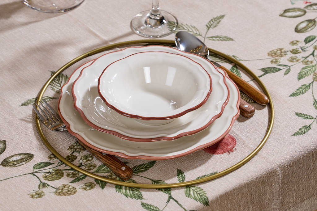 8-Piece Matte Gold Round Charger Plate Placemat Hollow Stainless Steel Ring Runner