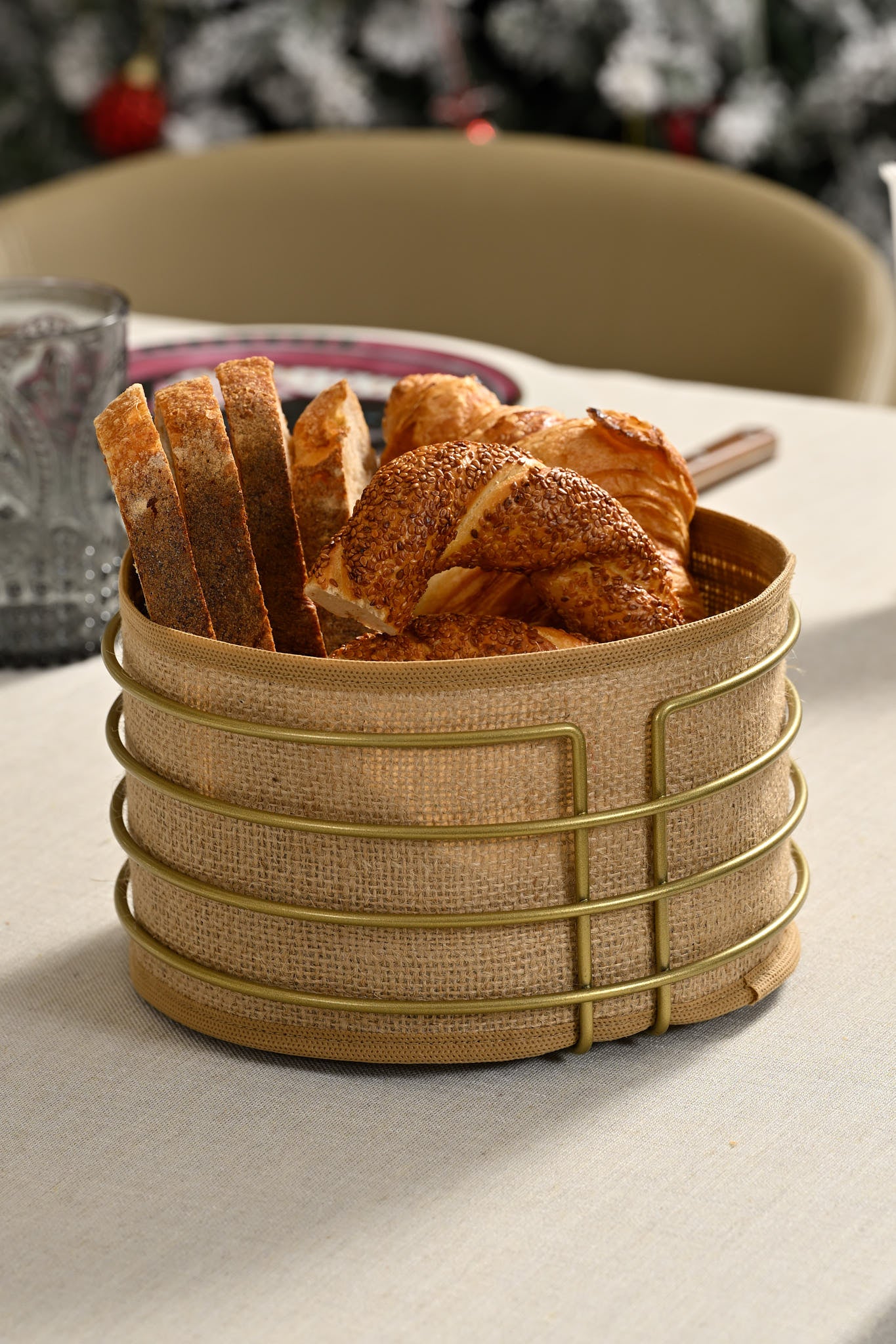 Gold Round Bread Basket Jute Fabric Cloth, Colorful Presentation Basket Bread Holder - Multipurpose Metal Stainless