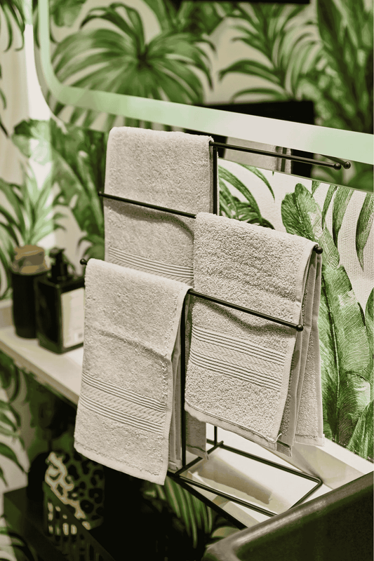 Mat Siyah 6 Bölmeli Çok Amaçlı T Havluluk , Takılık ,Tesbih Tutcu , Düzenleyici - Metal Paslanmaz