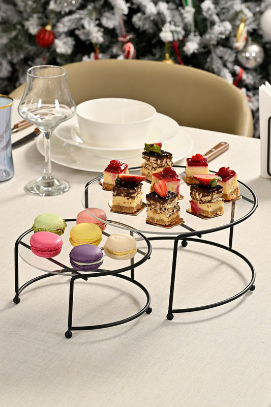 Şeffaf tabanlı mat siyah küçük boy sunumluk – çerez ve tatlı sunumları için estetik ve fonksiyonel dekor ürünü