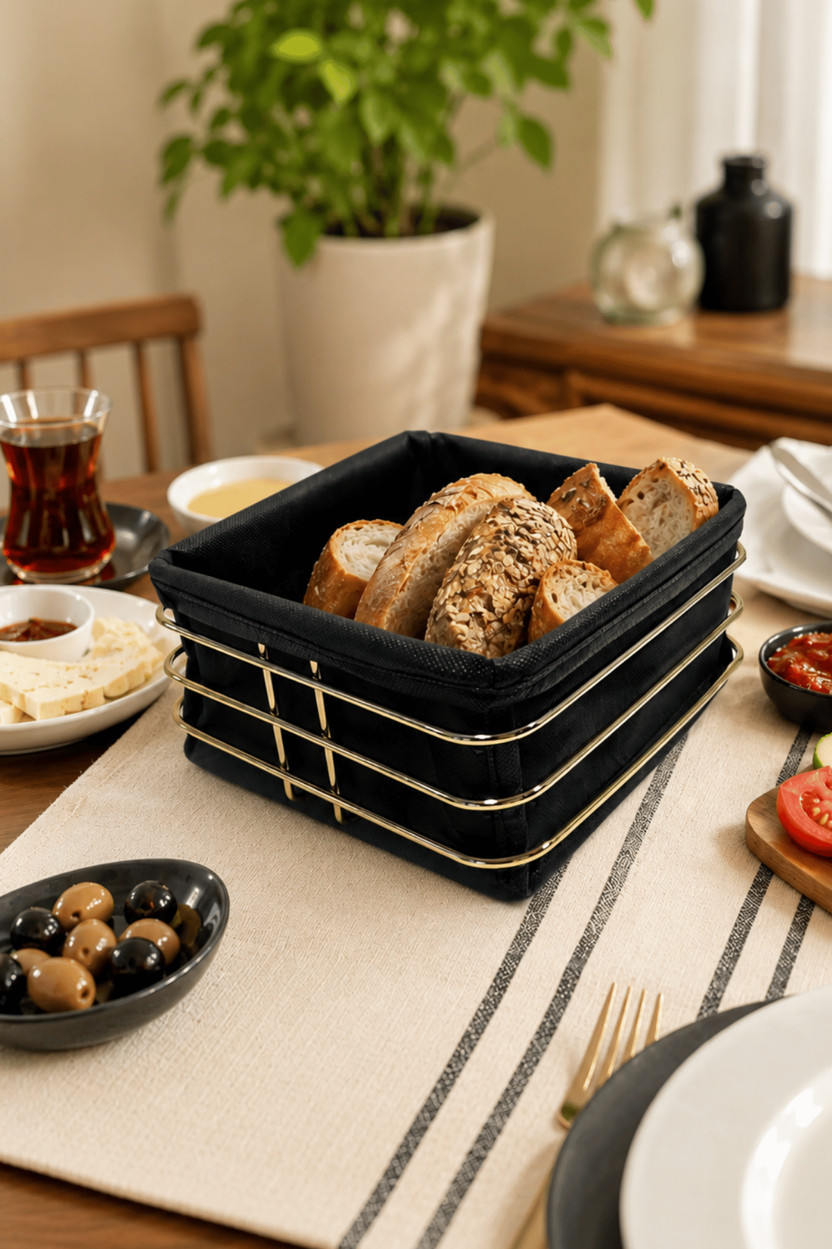 Parlak Altın Siyah Kumaş Kare Ekmek Sunum Sepeti, Kahvaltı Sunumu,Kafe, Restoran ve Otel Tipi 20x20 cm