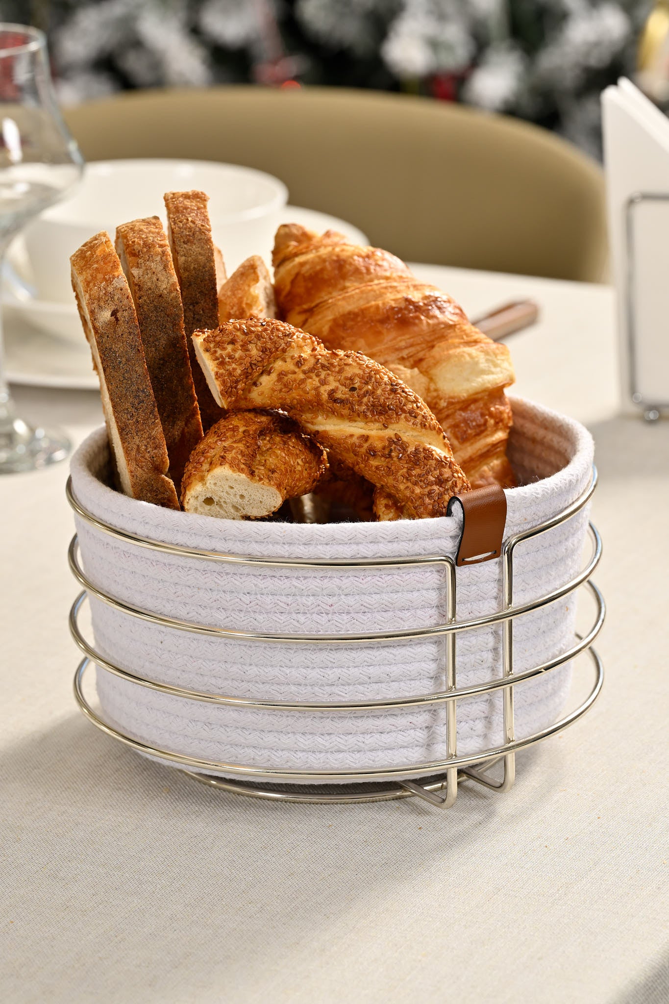 Silver Yuvarlak Ekmek Sepeti Şık,Ekmeklik Beyaz Hasır Örmeli Makrome-Çok Amaçlı Metal Paslanmaz