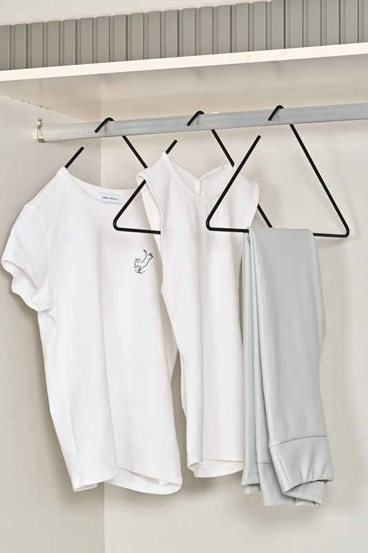 Siyah 5'Li Üçgen Tişört, Elbise, Gömlek, Mayo Askısı, Tasarım Mağaza Store Askısı - Metal Paslanmaz