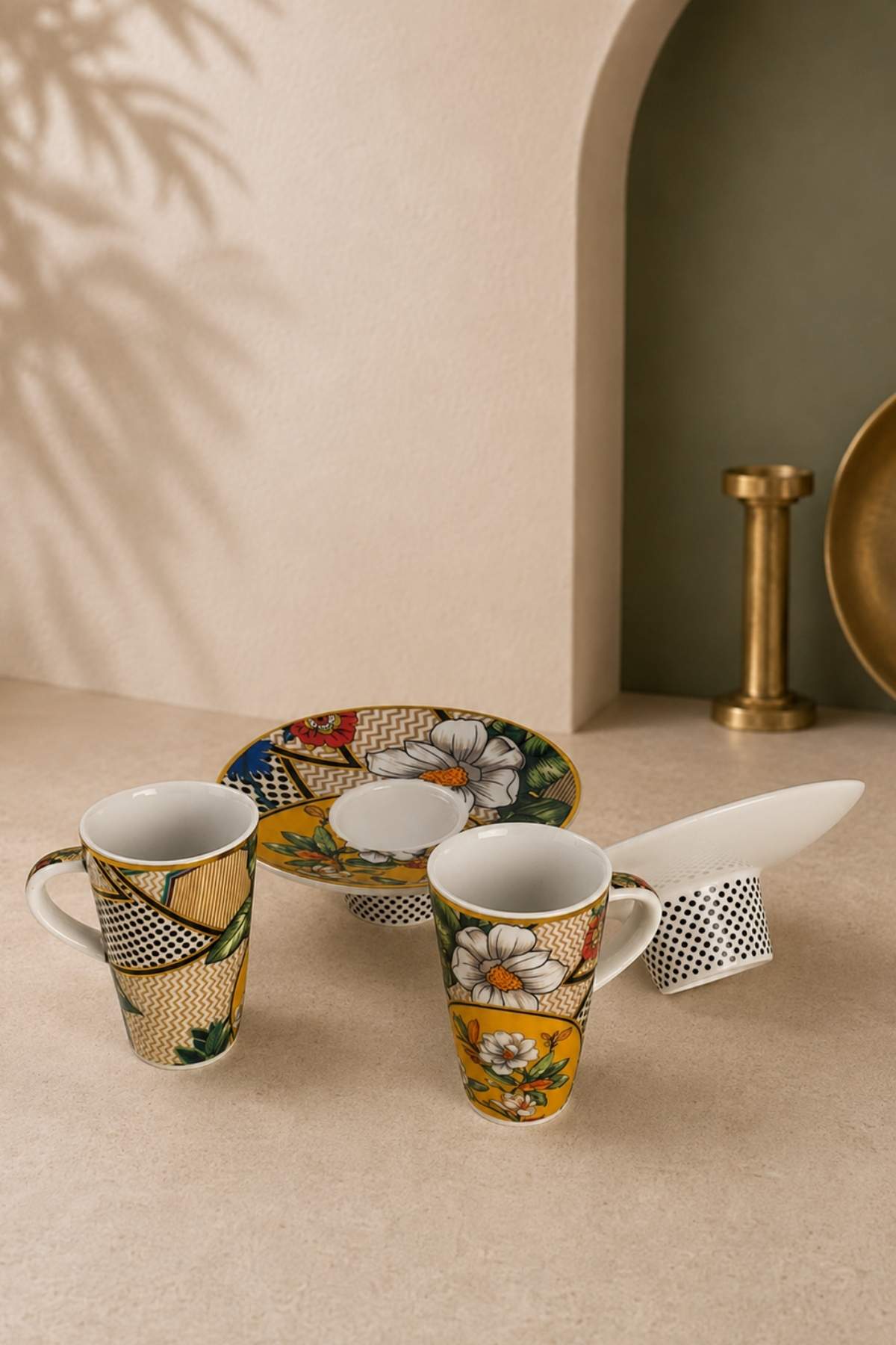 Turkish Coffee Cup Set Interlocking Vintage Floral 2 Person 4 Piece Cup and Saucer