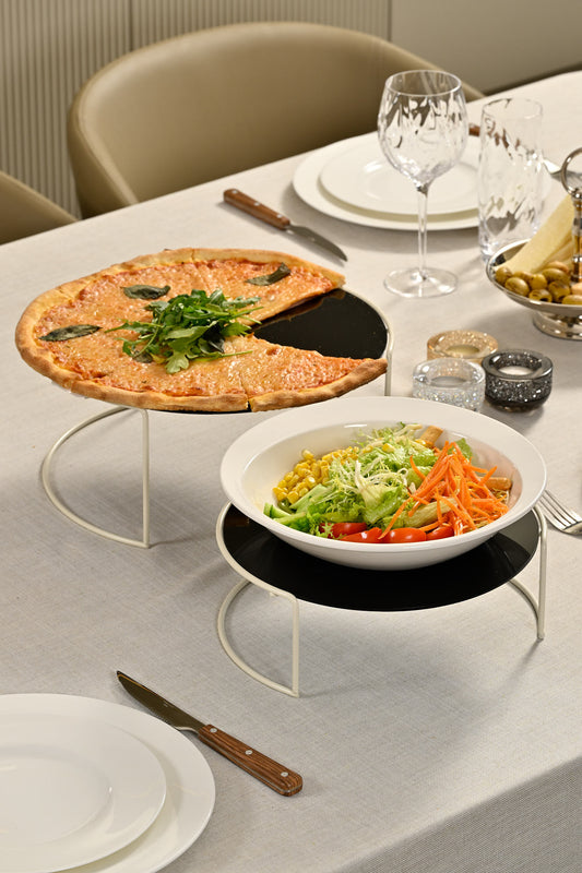 Bej renkli büyük boy 2'li sunumluk – metal ve siyah pleksi malzemeden üretilmiş, hediyelik ve dekoratif amaçlı şık bir ikramlık sunum aracı