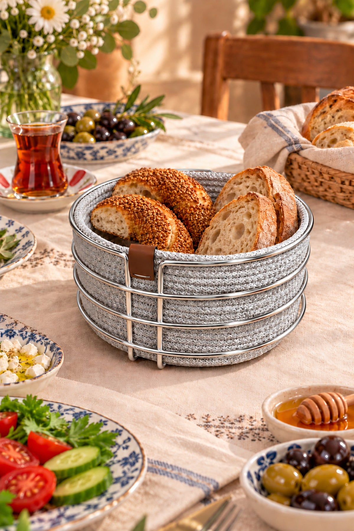 EDORA HOME Parlak Silver Yuvarlak Ekmek Sepeti, Ekmeklik Sunum Sepeti, Buz Gri Makrome Çok Amaçlı Paslanmaz Metal