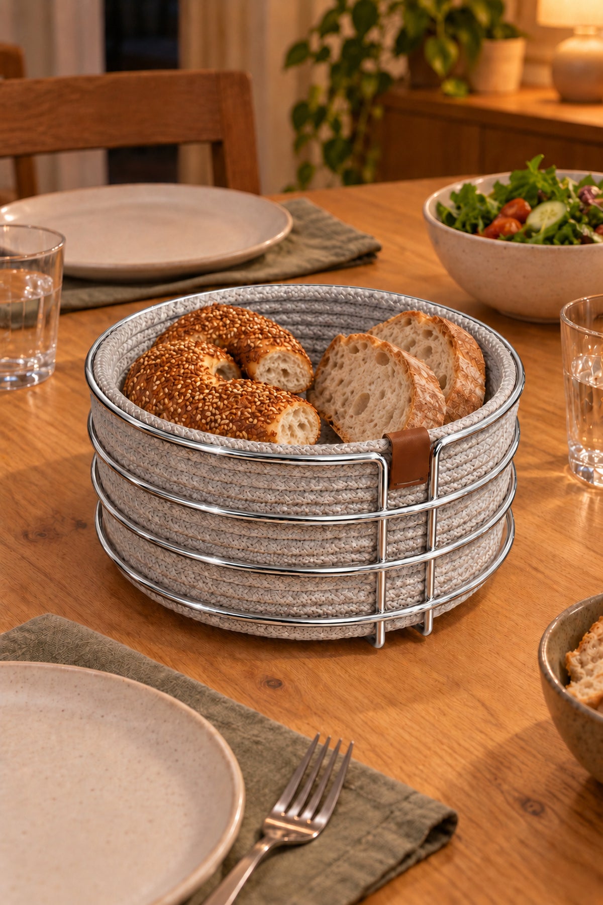 EDORA HOME Parlak Silver Yuvarlak Ekmek Sepeti, Ekmeklik Sunum Sepeti, Buz Gri Makrome Çok Amaçlı Paslanmaz Metal